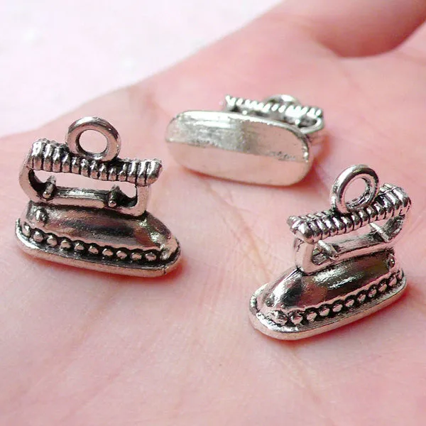 3D Antique Iron Charms (4pcs / 14mm x 13mm / Tibetan Silver / 2 Sided) Kitsch Jewelry Retro Vintage Iron Necklace Bangle Earrings CHM1311