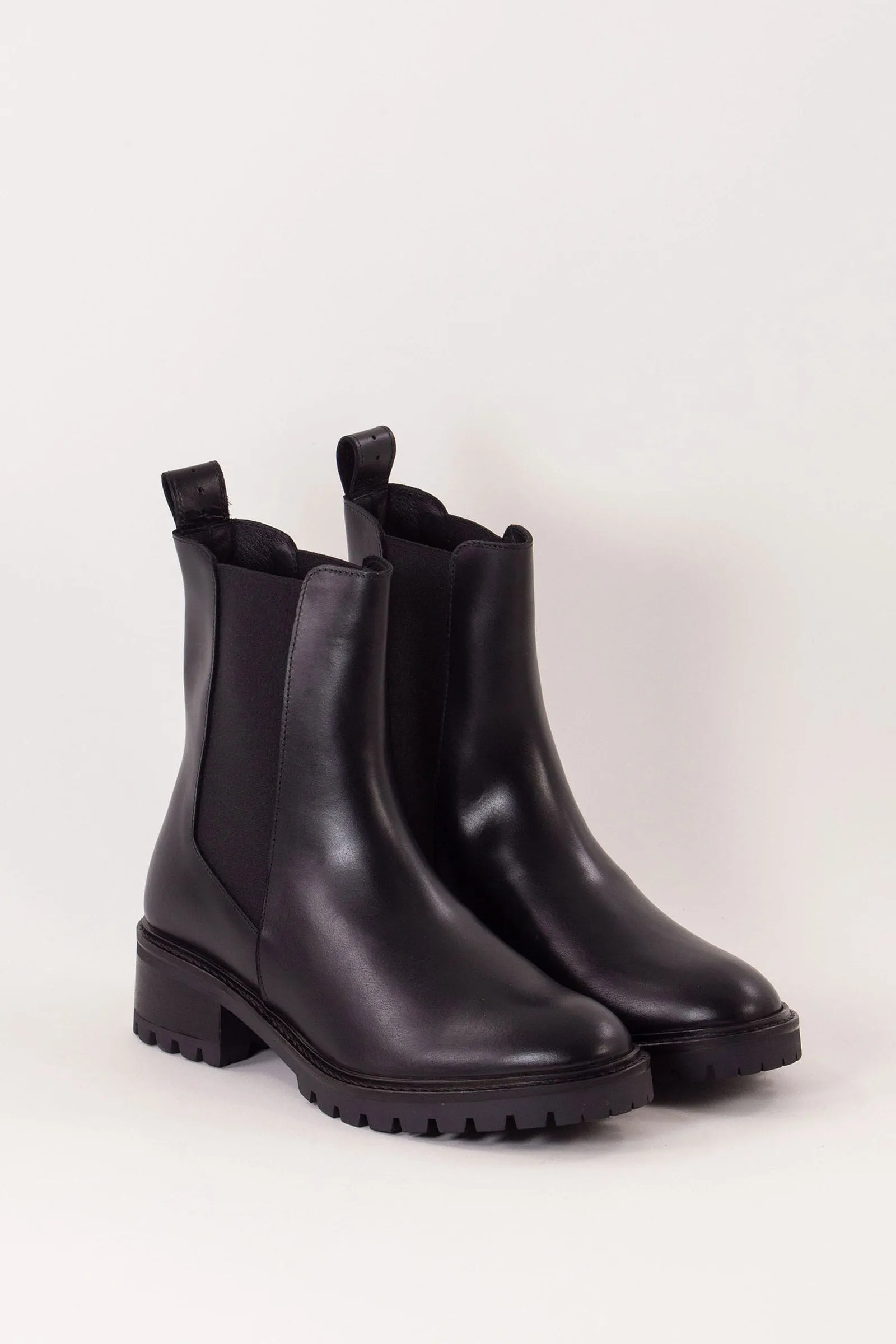 Ainwick Chelsea Boots