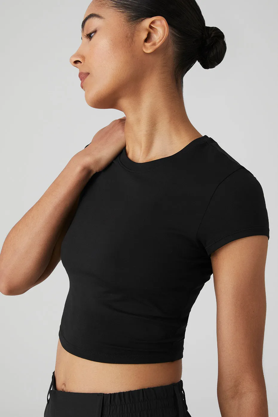 Alosoft Crop Finesse Short Sleeve - Black