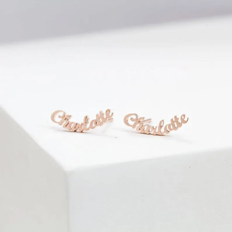 Custom name Earring- personalized Cursive nameplate Earring