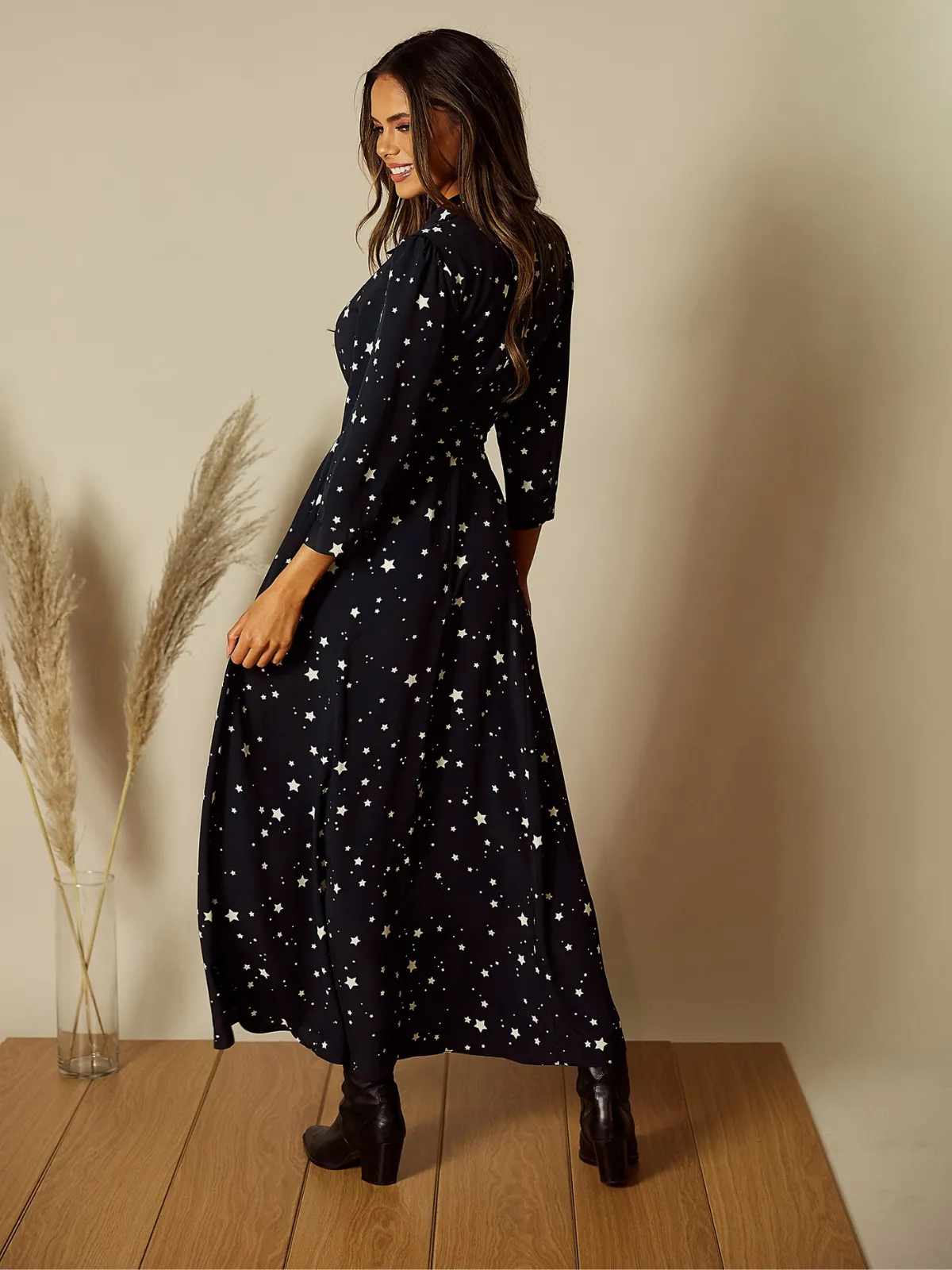 Daphne Belted Shirt Dress / Black and White Star Print