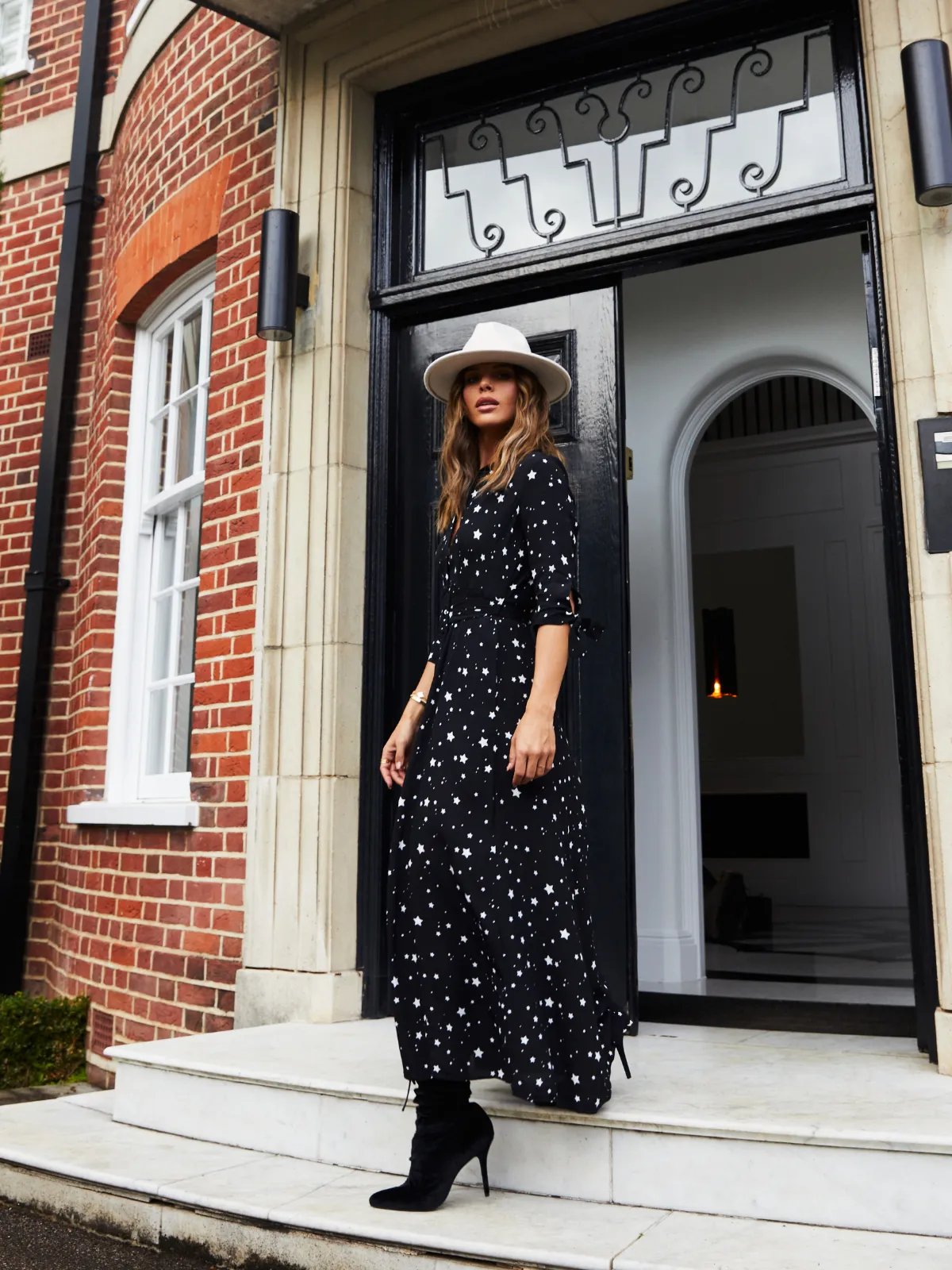 Daphne Belted Shirt Dress / Black and White Star Print