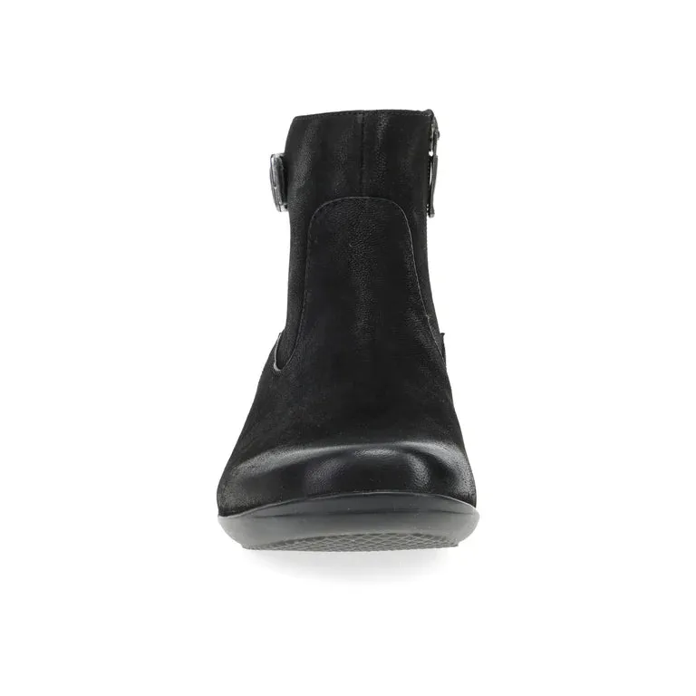 Finnley Simply Beautiful Bootie in Black