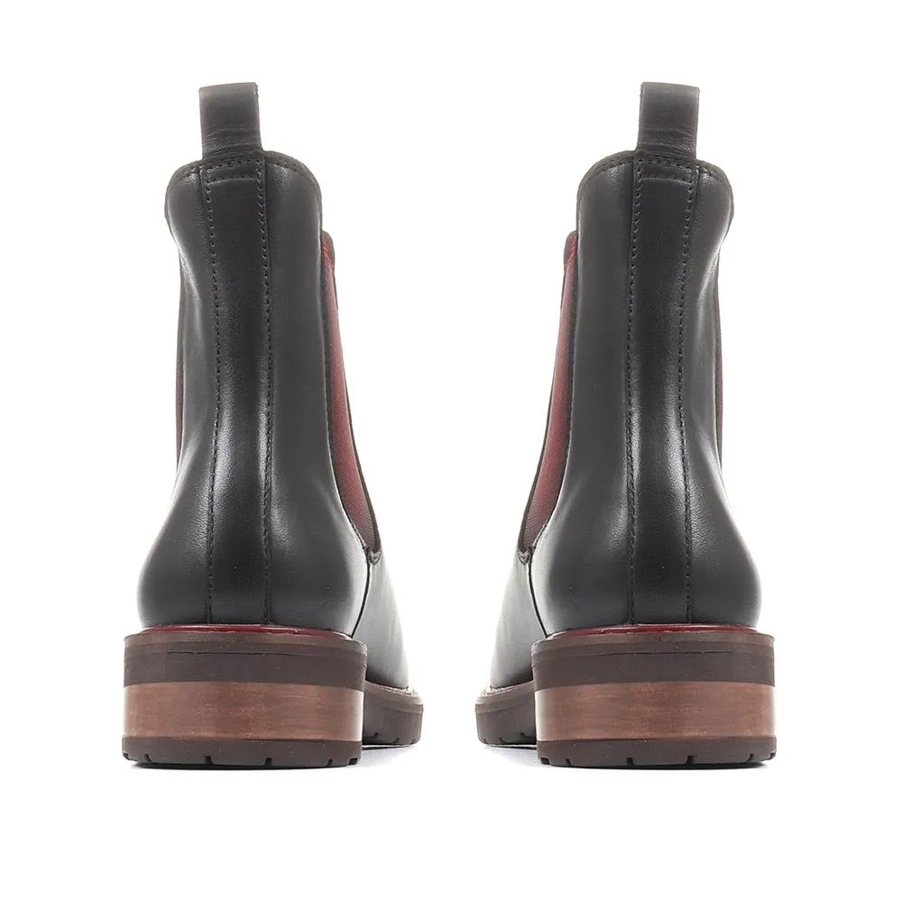 Maddalena Leather Chelsea Boots - MADDALENA / 322 407